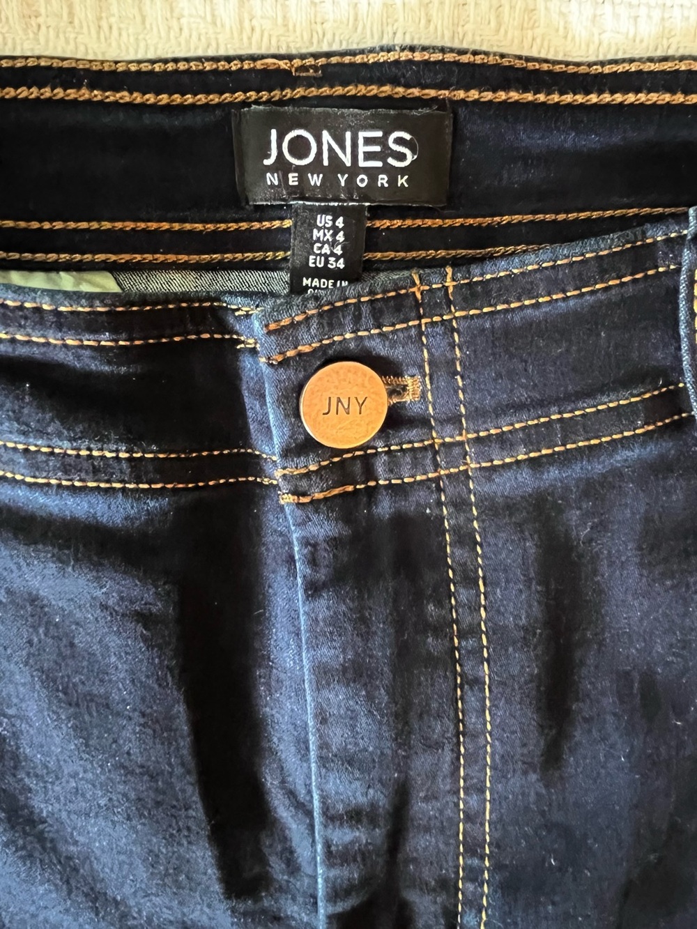 Jones New York Dark Blue Wash Cargo Jeans 6 Pocket Design NWOT - Picture 4 of 10